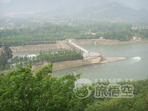 都江堰・青城山　二つ世界遺産の旅
